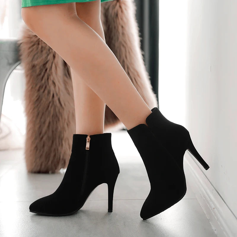 NOIREL - מגפוני עקב