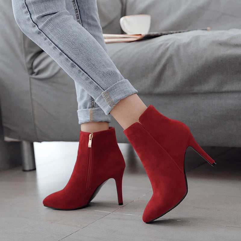 NOIREL - מגפוני עקב