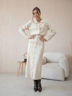 סט סרוג חולצה וחצאית מידי בעיטור כפתורים וכיסים - Danna