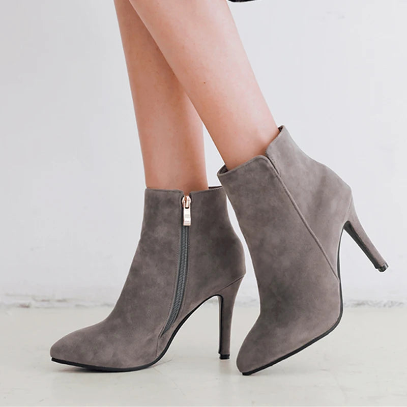 NOIREL - מגפוני עקב