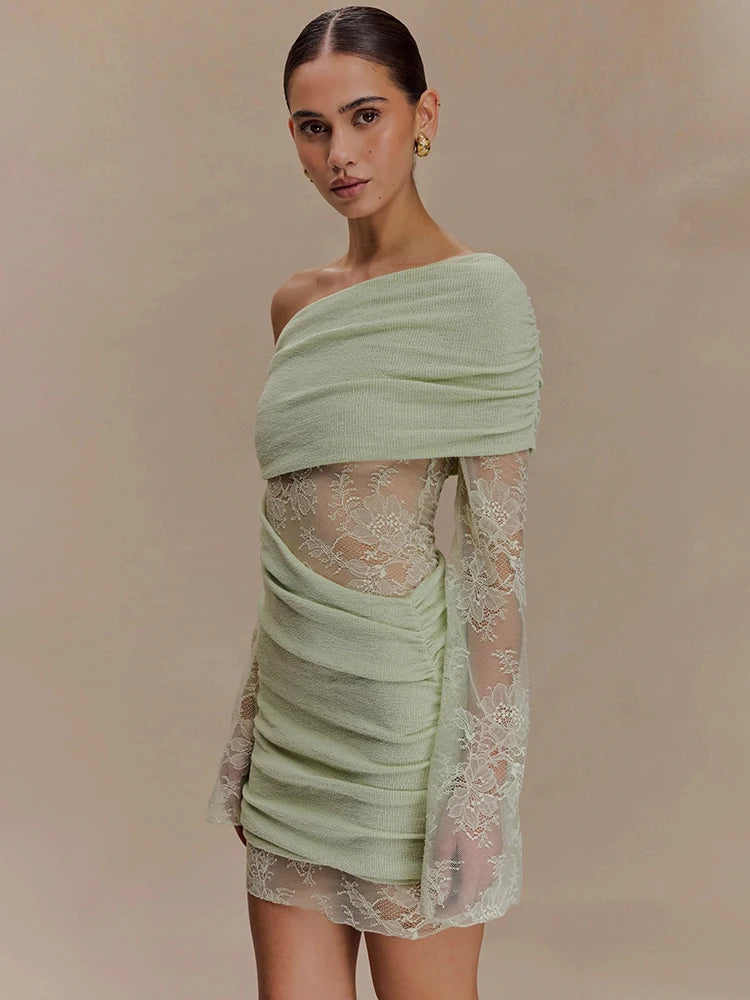 ANYA - שמלת מיני עם כתף אחת ותחרה שקופה