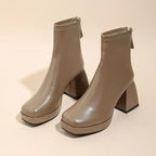 Mills מגפוני דמוי עור עם עקב