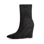 Ria מגפוני ז'אמש