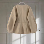 סט שני חלקים צמרי בעיצוב מלכותי חצאית מידי ובלייזר - Reina