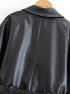 VANELLE - מעיל דמוי עור קצר עם חגורה וצווארון דש